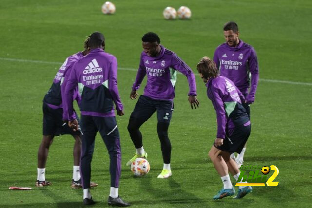 صور من تدريبات ريال مدريد على ملعب النصر السعودي