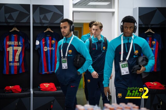 وصول لاعبو برشلونة لاستاد الملك فهد استعدادا لمواجهة ريال بيتيس
