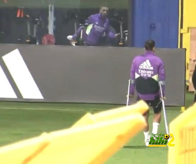 فاسكيز متواجد في تدريبات ريال مدريد يمشي على عكازات