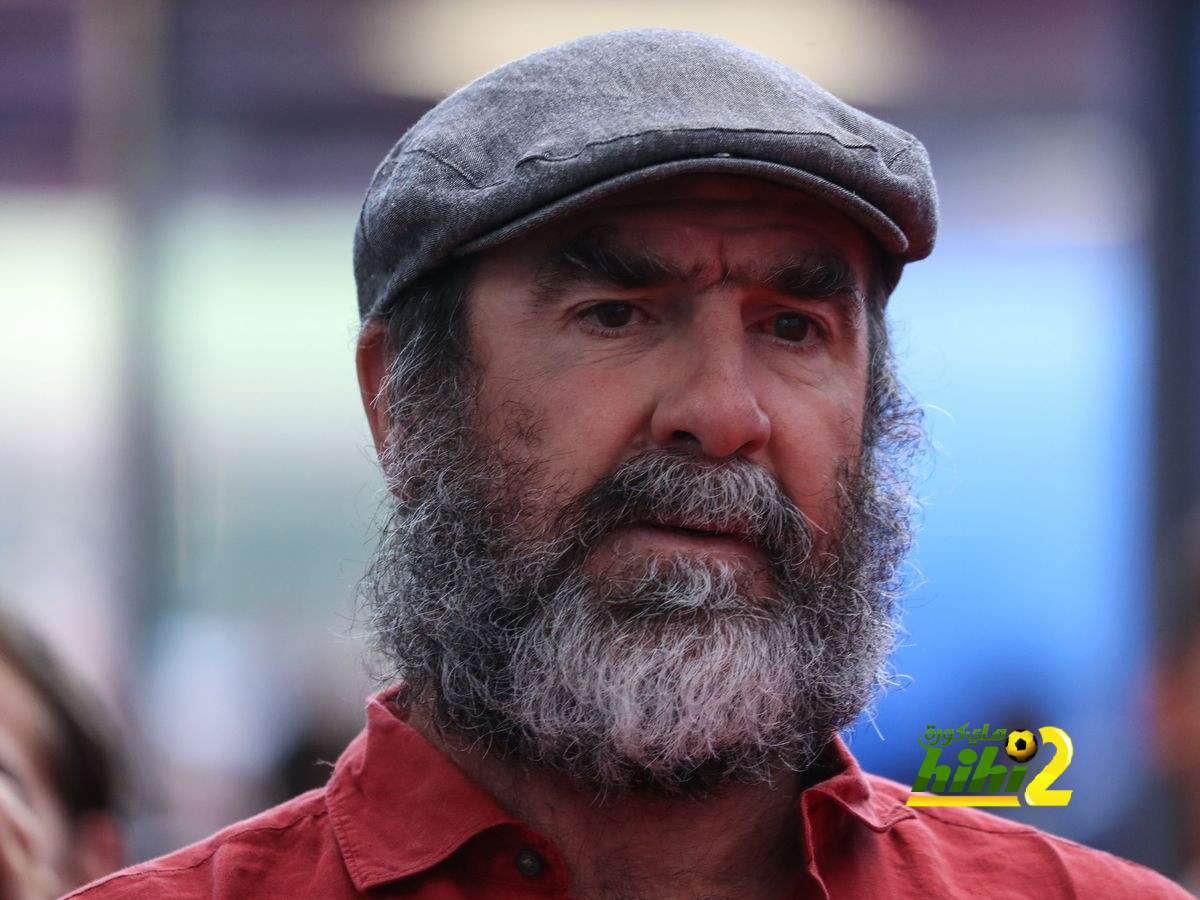 كانتونا يهاجم رونالدو بشدة: مازال يعتقد أن عمره 25 عام
