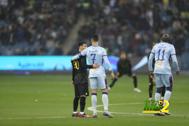 كريستيانو رونالدو يتوج بجائزة أفضل لاعب في مباراة نجوم الرياض ضد باريس سان جيرمان !