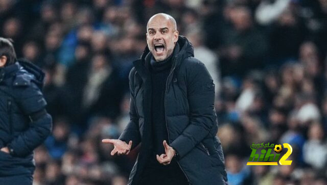 جوارديولا يشن هجوما كبيرا على جمهور مانشستر سيتي