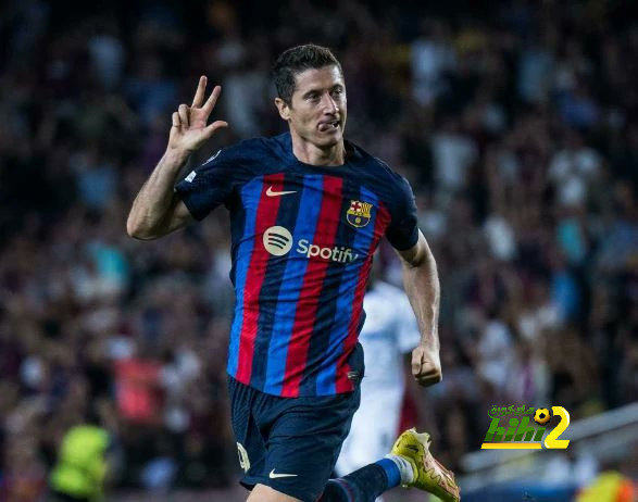 ليفاندوفسكي يهدد سجل ميسي التهديفى مع برشلونة