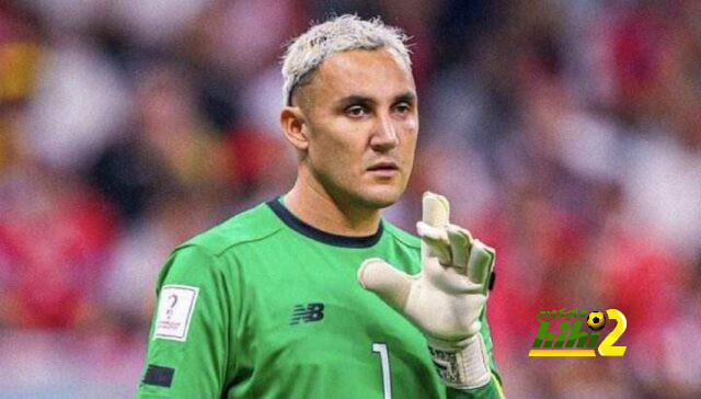 نافاس يقترب من الدوري الانجليزي