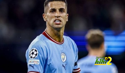 برشلونة يضع كانسيلو على راداره