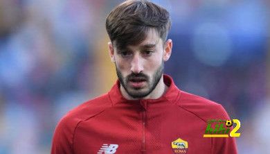 مدافع روما على وشك الرحيل إلى الدوري الإنجليزي