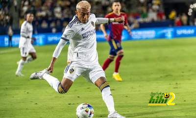 هل سيوافق الفيفا على تعاقد برشلونة مع أراوخو؟