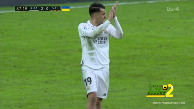 جمهور ريال مدريد يهتف بإسم سيبايوس واللاعب يرد