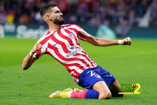 لماذا يصر برشلونة على التعاقد مع كاراسكو رغم تراجع مستواه ؟