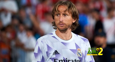 مودريتش ينتظر عرض التجديد من ريال مدريد