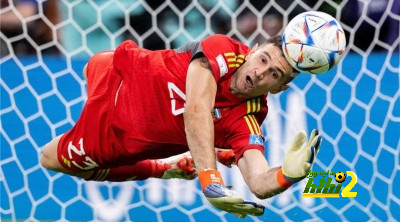 إيميليانو مارتينيز: مستوايا يؤهلني للعب في دوري الأبطال