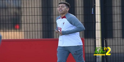 الكشف عن عرض ليفربول لتجديد عقد فيرمينو