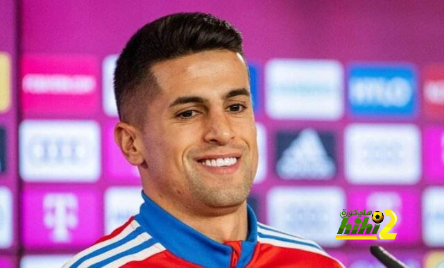 كانسيلو يعلق على عرض ريال مدريد لضمه