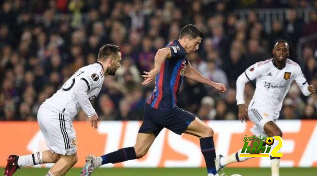 إحصائيات الشوط الأول من مباراة برشلونة و مانشستر يونايتد