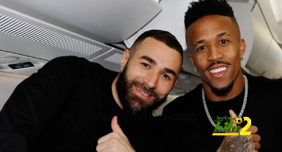 صور : لاعبو الريال في الطريق إلى ليفربول