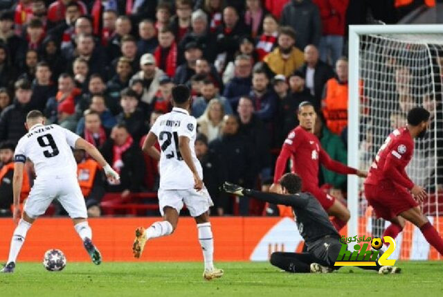 ليفربول ، الضحية المفضلة لبينزيما