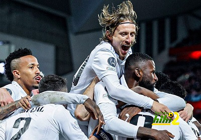 صحفي مدريدي يسخر بقوة من ليفربول بعد الخماسية