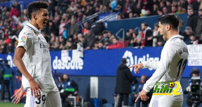 صور.. رد فعل الطاقم الفني لريال مدريد عند استعداد ألفارو للدخول كبديل ضد أوساسونا