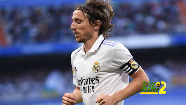 مودريتش أبلغ ريال مدريد هذا الشأن في ملف تجديد عقده