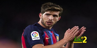 برشلونة يؤجل الإعلان عن تجديد عقد روبرتو