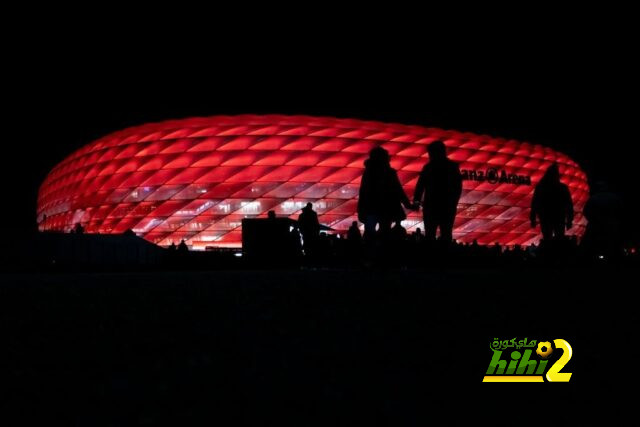 جمهور بايرن ميونخ يتوافد على ملعب أليانز أرينا لمؤازرة الفريق أمام باريس في دوري الأبطال
