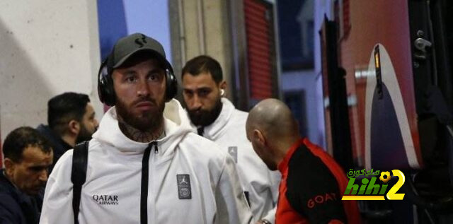 باريس يصل ملعب بريست قبل لقاء الفريقين
