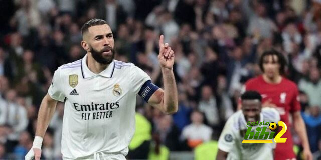 أندية الدوري الانجليزي ليست معضلة أمام بنزيما!