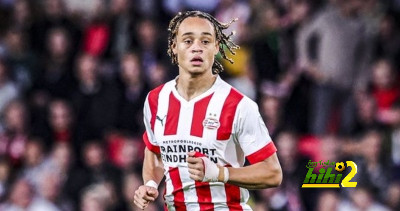 ريال مدريد يفكر في التعاقد مع تشافي سيمونز
