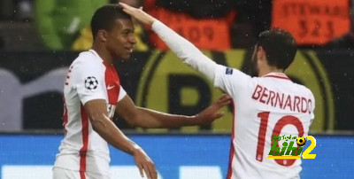 باريس سان جيرمان يتحرك للتعاقد مع بيرناردو سيلفا في الصيف