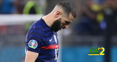 “أحمق”..لاعبو المنتخب الفرنسي يسخرون من بنزيما