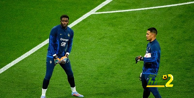 ديشامب يختار حارس فرنسا الثاني