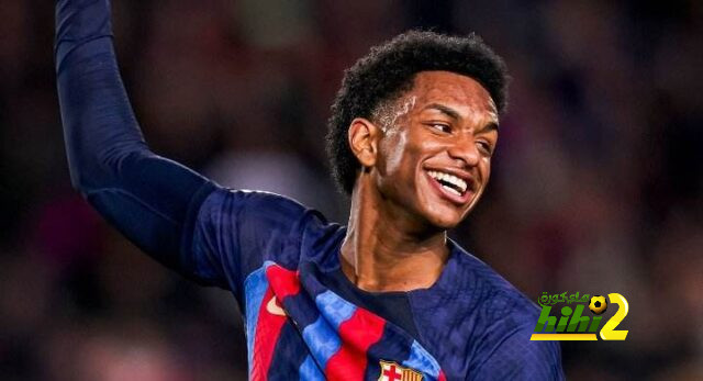 تطورات تمديد عقد بالدي مع برشلونة