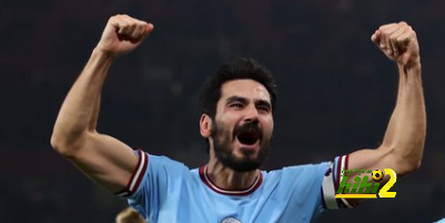 لماذا لم يقبل جوندوجان بالشرط الذي وافق عليه مارتينيز للانتقال إلى برشلونة ؟