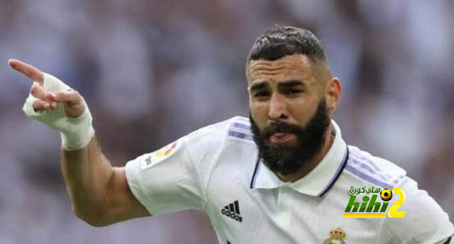 فيديو.. كريم بنزيما أكمل صيامه في لقاء بلد الوليد
