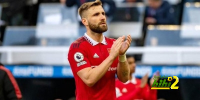 لوك شو يعبر عن سعادته بالاستمرار مع مانشستر يونايتد