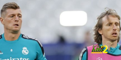لماذا تعمد أنشيلوتي مخالفة جماهير ريال مدريد وإشراك كروس ومودريتش سويا في المباريات الكبرى ؟