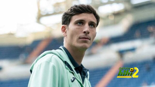 فريق فياريال يصل السانتياجو برنابيو للقاء ريال مدريد