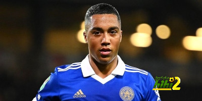 كبار إنجلترا في سباق للتعاقد مع يوري تيليمانس