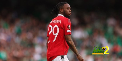 موقف مانشستر يونايتد من الاستغناء عن آرون وان بيساكا
