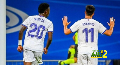 فينيسيوس يرغب في استمرار أسينسيو مع ريال مدريد