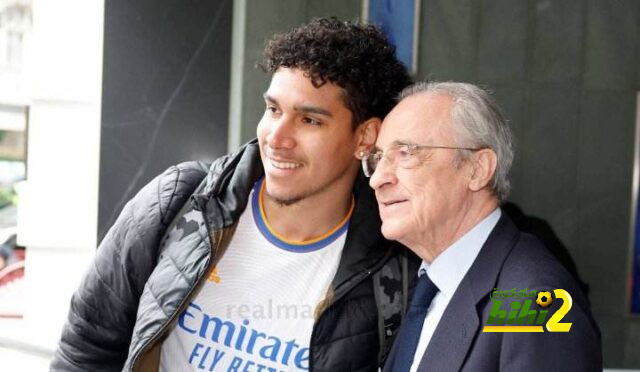 بيريز يلتقي بمشجعين ريال مدريد في لندن