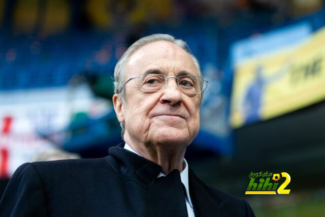 بيريز يؤازر ريال مدريد أمام تشيلسي من المدرجات