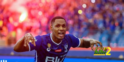 النصر يتأخر أمام الهلال بهدف في الشوط الأول