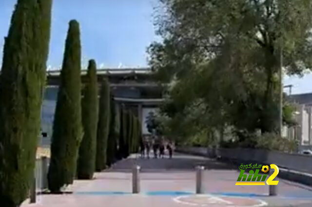 فيديو.. جولة داخل و خارج ملعب الكامب نو قبل قمة برشلونة و اتليتكو مدريد