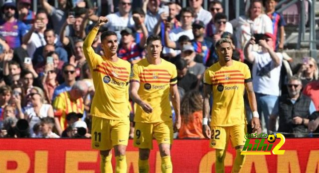 صورة .. تعرف على فارق النقاط بين برشلونة و ريال مدريد