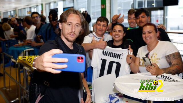 جمهور ريال مدريد يستقبل اللاعبين قبل لقاء جيرونا