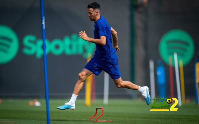 تقارير.. ميسي مفتاح بقاء بوسكيتس في برشلونة
