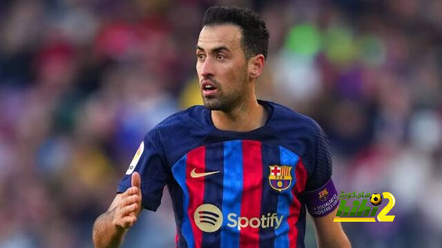 6 لاعبين.. خيارات برشلونة لتعويض بوسكيتس