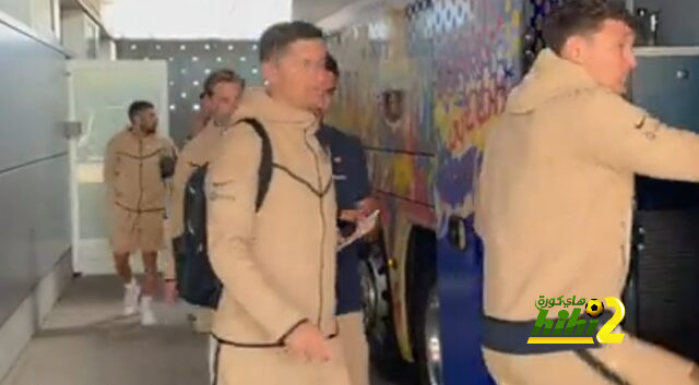 فيديو.. برشلونة يطير الى ملعب اسبانيول قبل لقاء حسم الدوري