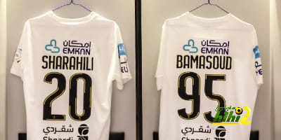 الاتحاد بالزي البديل أمام الهلال في قمة الدوري